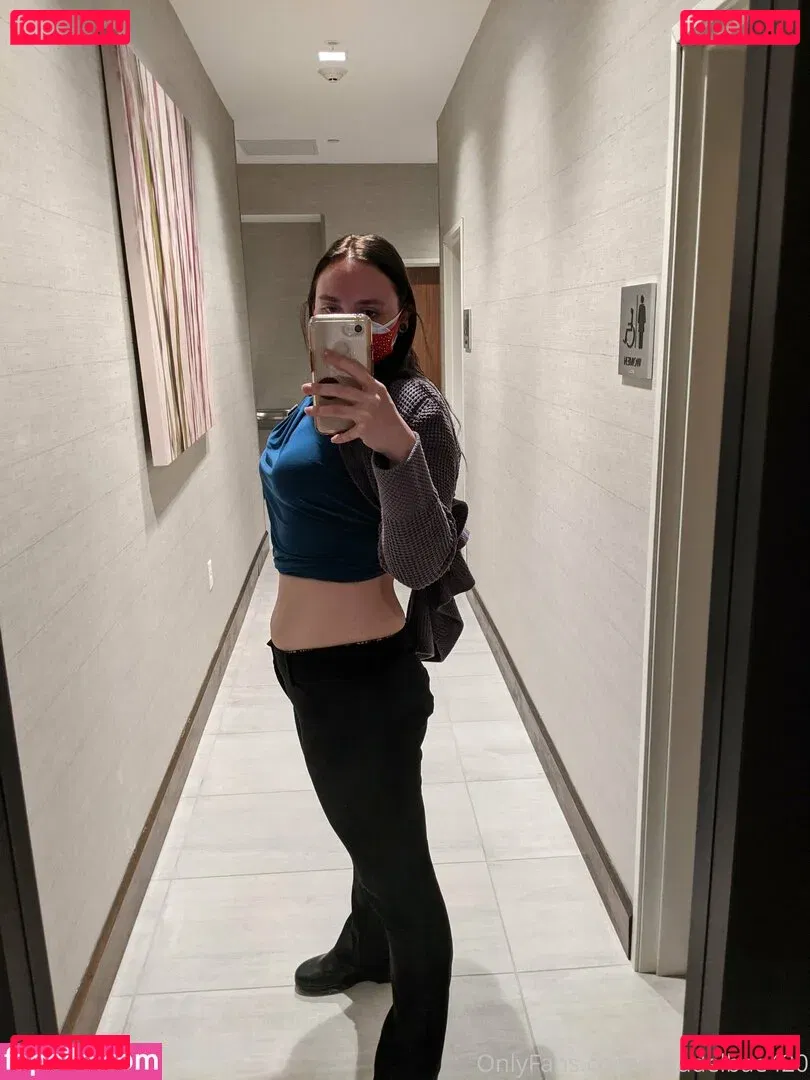 lanadelbae420 Onlyfans Photo Gallery 