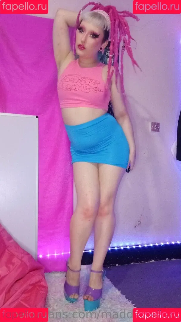 maddisonsins Onlyfans Photo Gallery 
