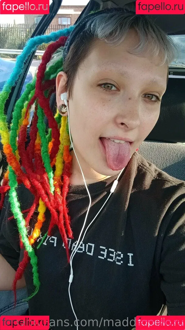 maddisonsins Onlyfans Photo Gallery 