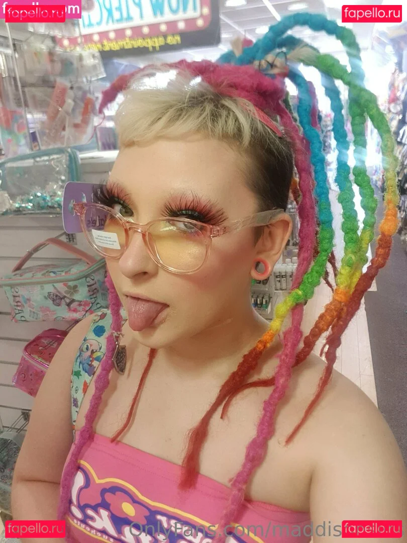 maddisonsins Onlyfans Photo Gallery 