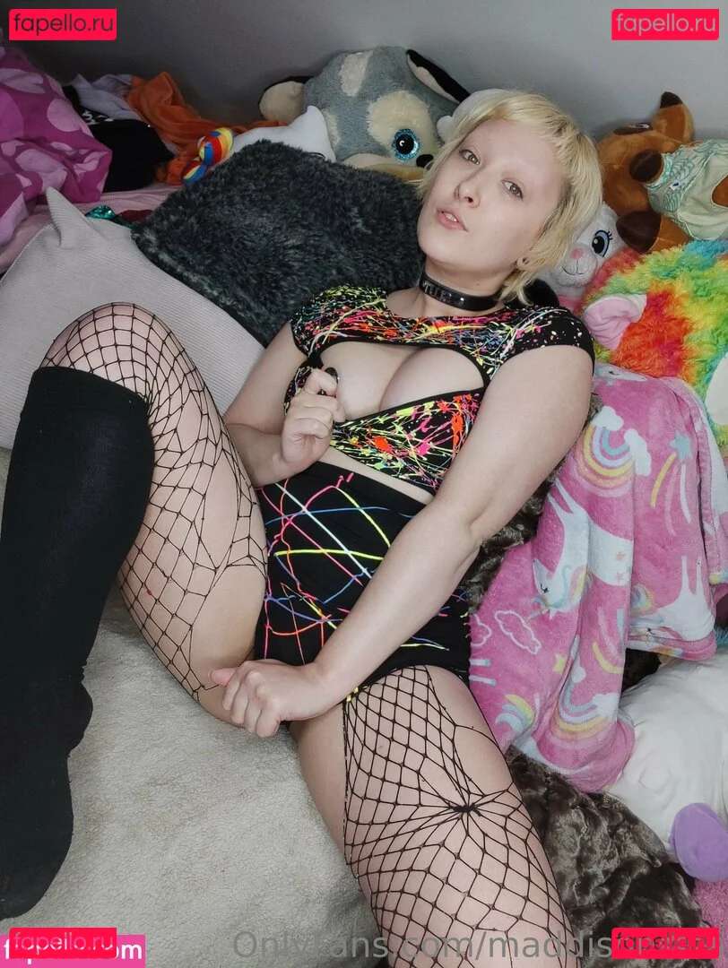 maddisonsins Onlyfans Photo Gallery 