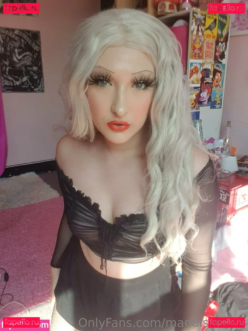 maddisonsins Onlyfans Photo Gallery 
