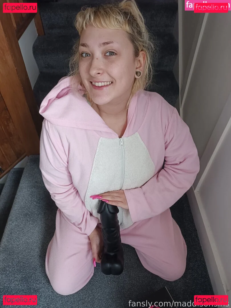 maddisonsins Onlyfans Photo Gallery 