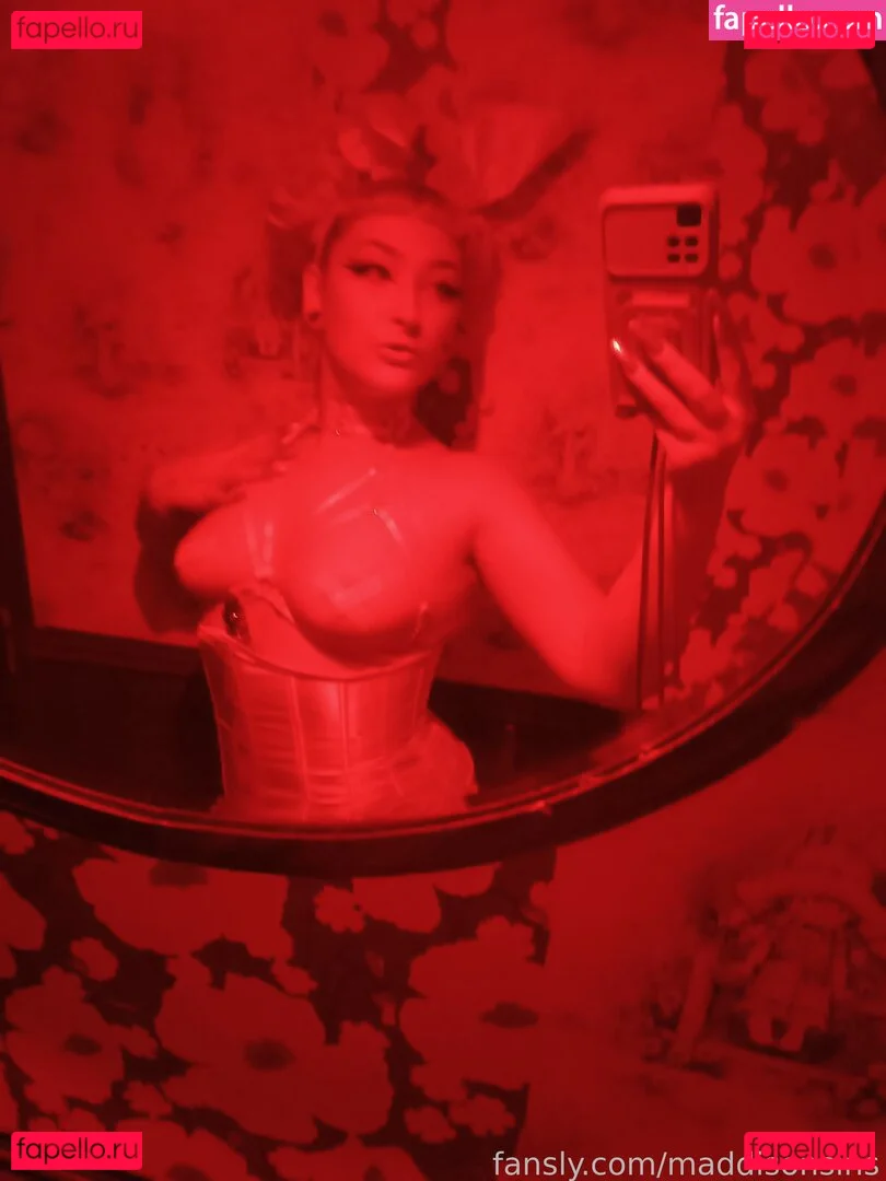 maddisonsins Onlyfans Photo Gallery 