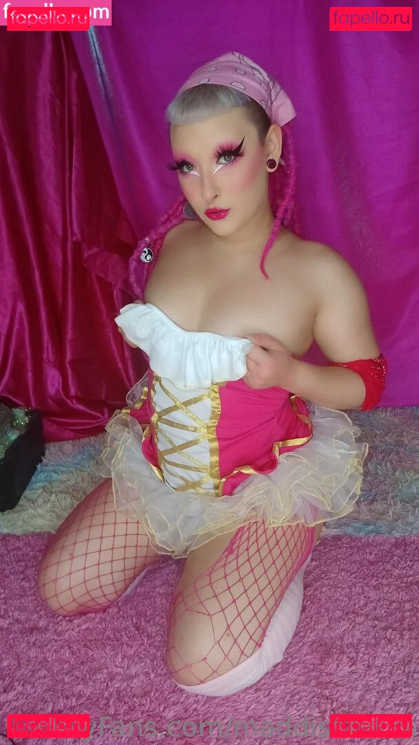 maddisonsins Onlyfans Photo Gallery 