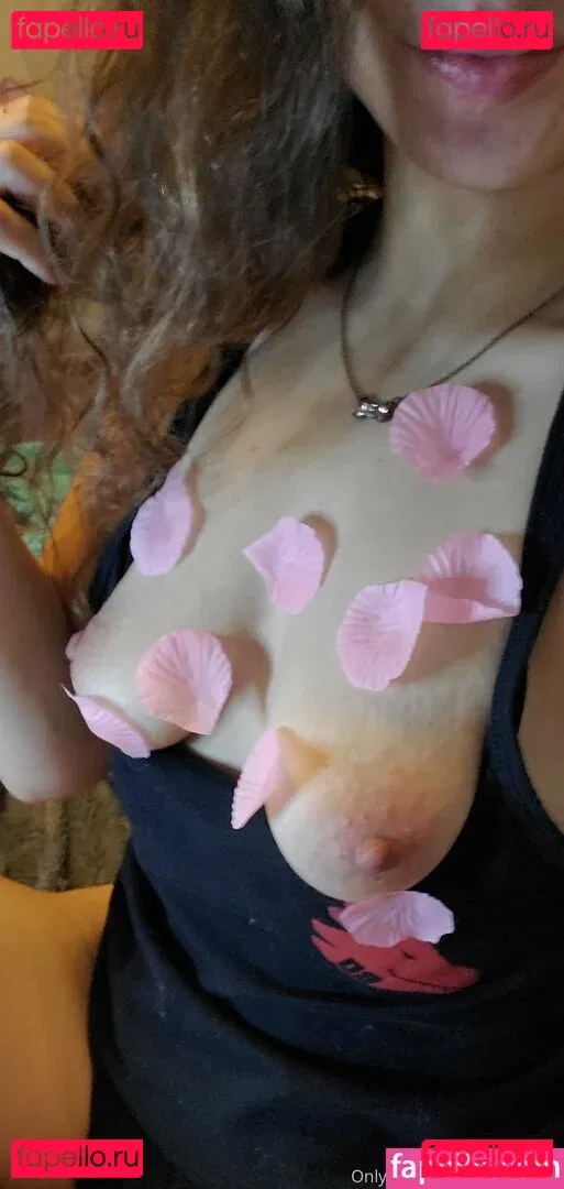 juliamarie69 Onlyfans Photo Gallery 