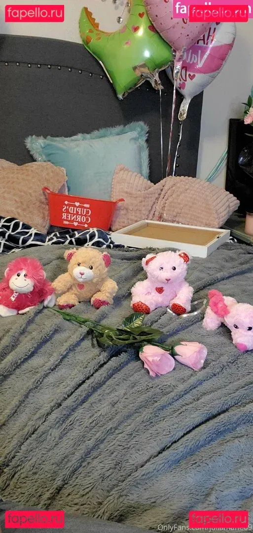 juliamarie69 Onlyfans Photo Gallery 