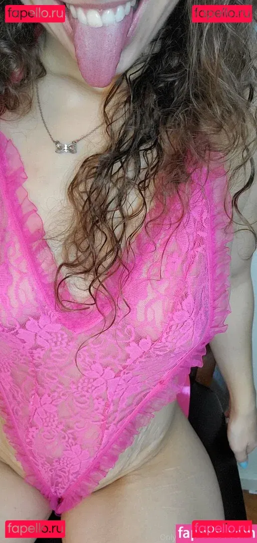 juliamarie69 Onlyfans Photo Gallery 