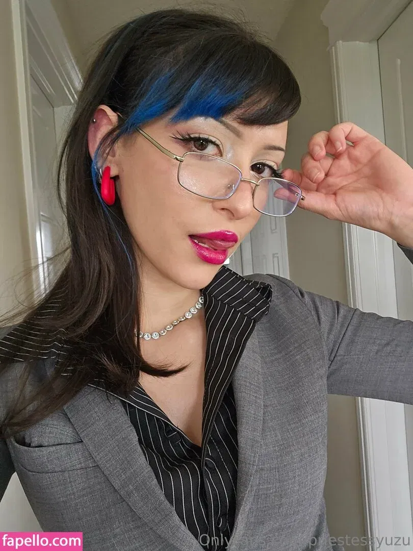 Yuzu Pyon Onlyfans Photo Gallery 