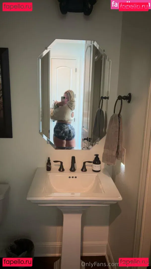 lilyhazexx Onlyfans Photo Gallery 