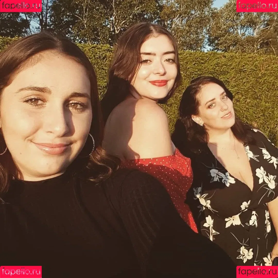 lartdanstoutessesformes Onlyfans Photo Gallery 