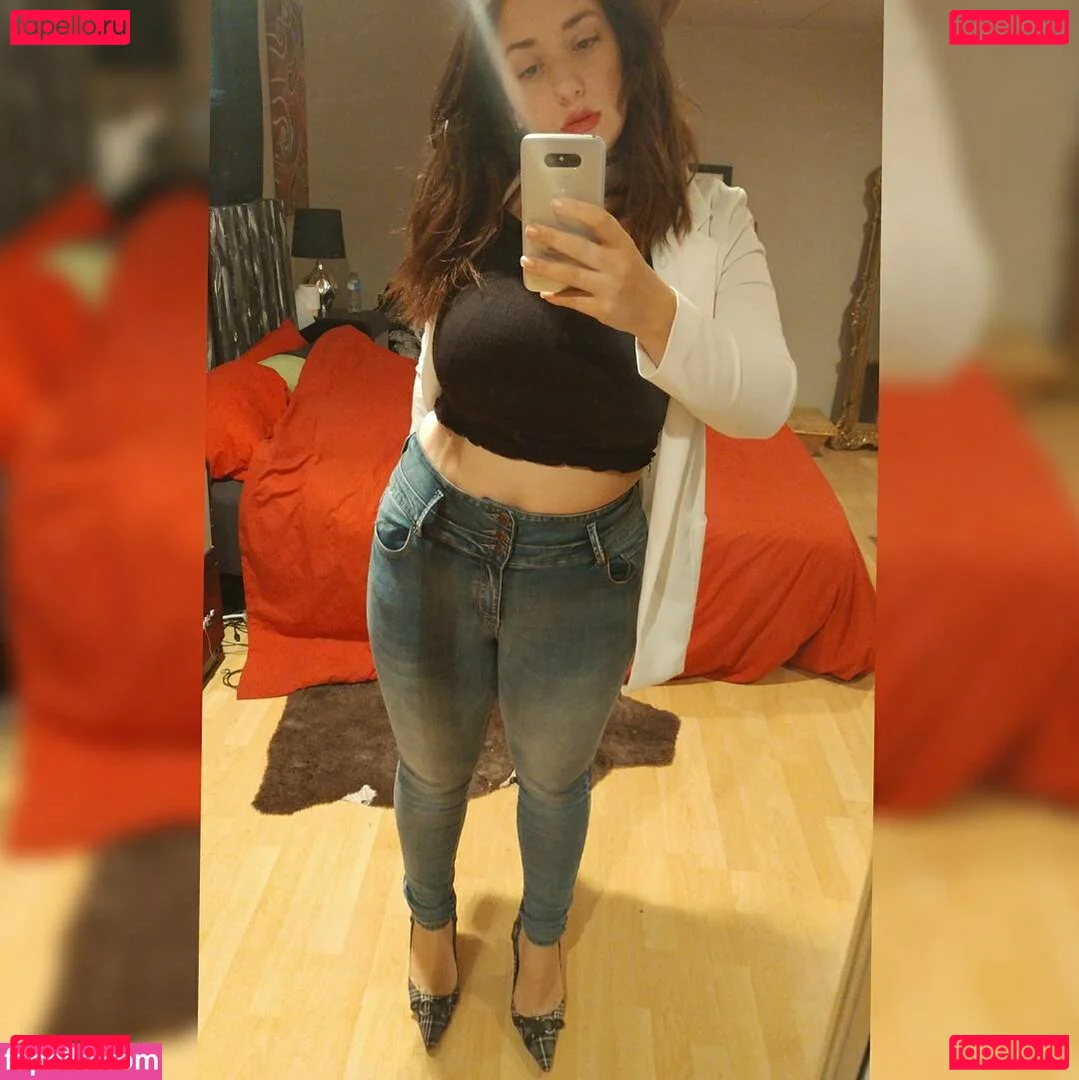 lartdanstoutessesformes Onlyfans Photo Gallery 