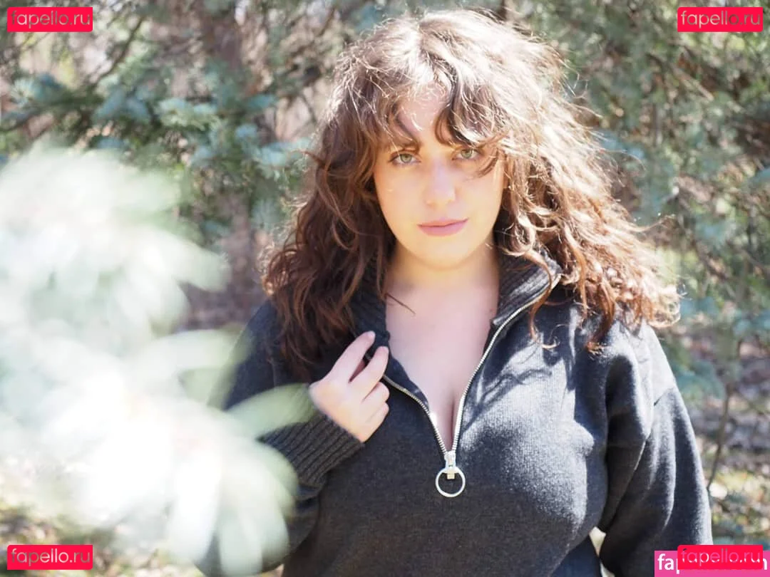 lartdanstoutessesformes Onlyfans Photo Gallery 