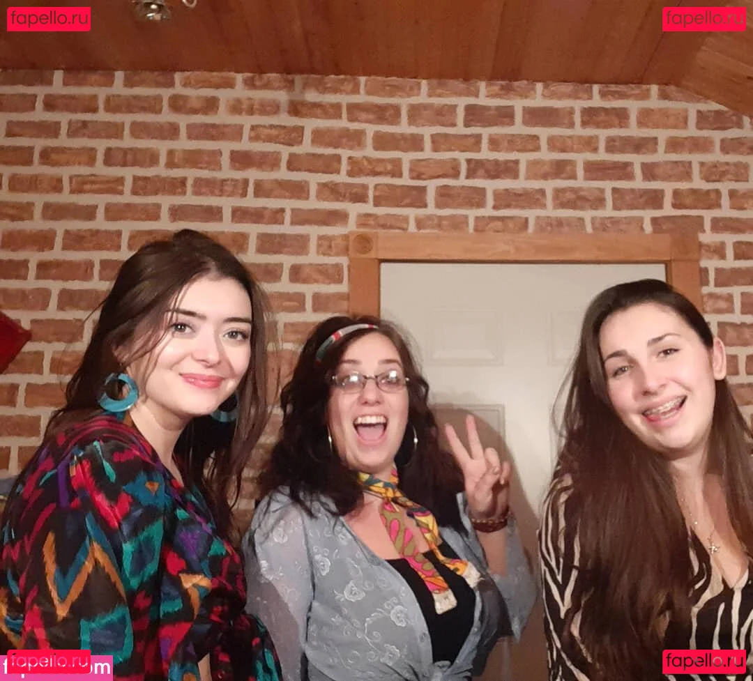 lartdanstoutessesformes Onlyfans Photo Gallery 