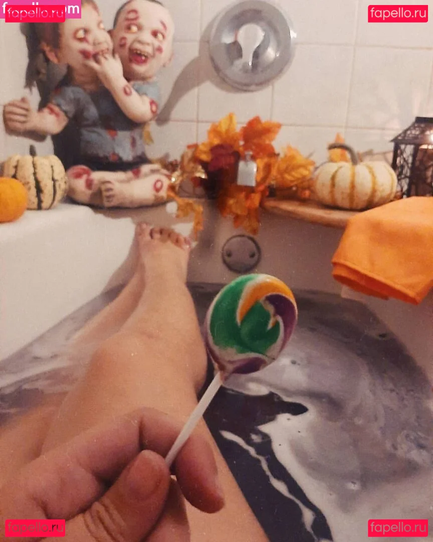 lartdanstoutessesformes Onlyfans Photo Gallery 