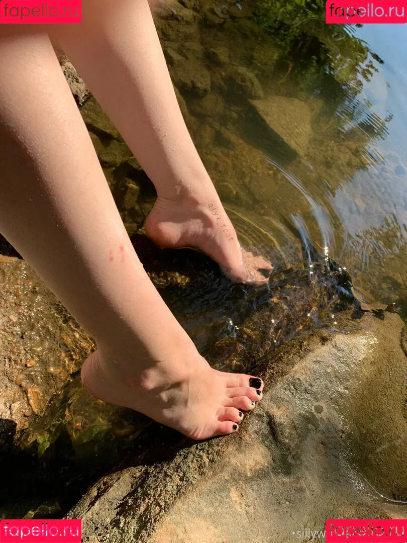 tinykittie Onlyfans Photo Gallery 