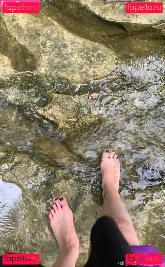 tinykittie Onlyfans Photo Gallery 