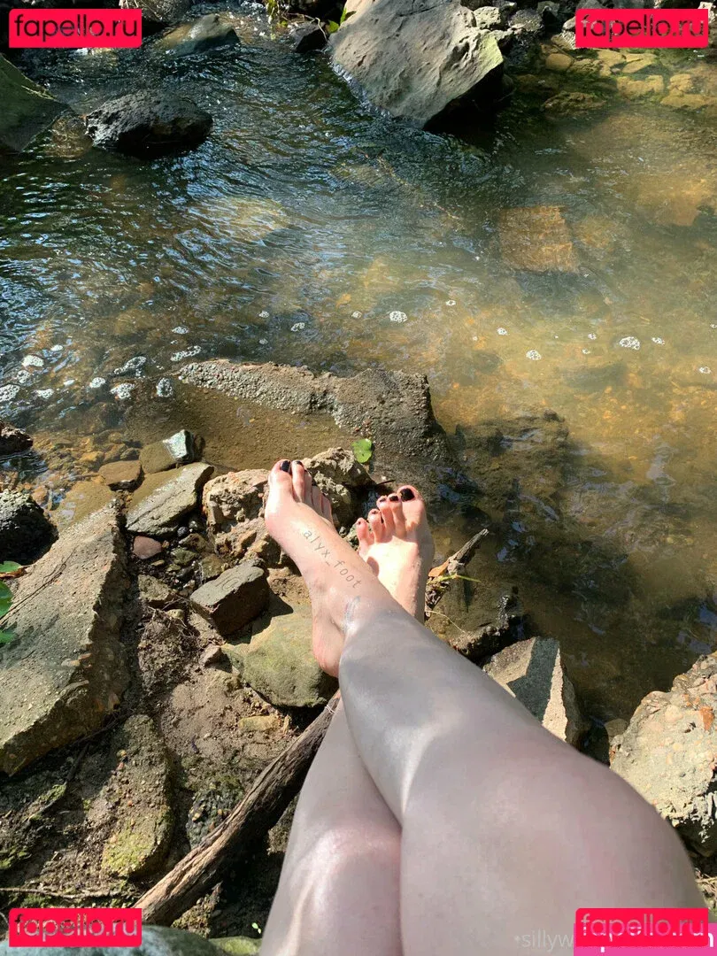 tinykittie Onlyfans Photo Gallery 