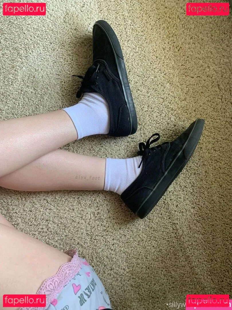 tinykittie Onlyfans Photo Gallery 