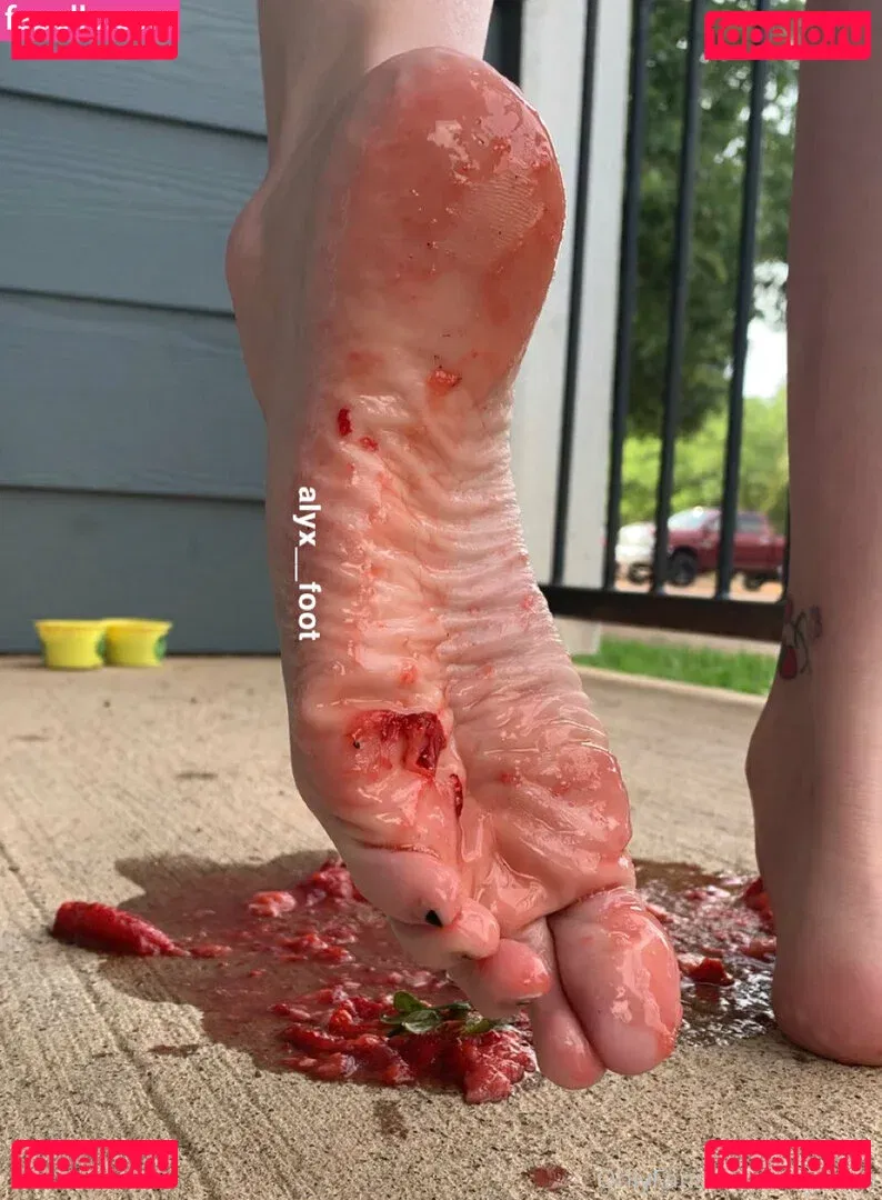 tinykittie Onlyfans Photo Gallery 