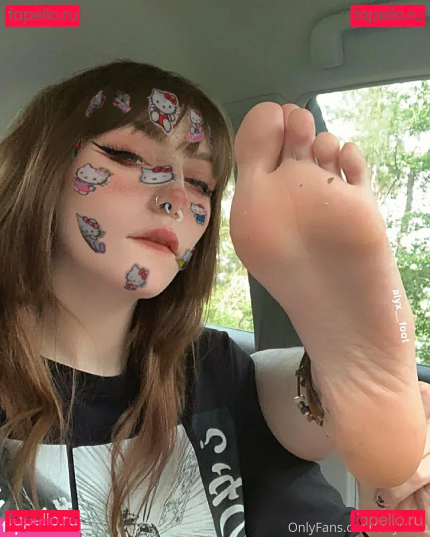 tinykittie Onlyfans Photo Gallery 