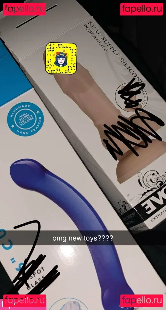 tinykittie Onlyfans Photo Gallery 