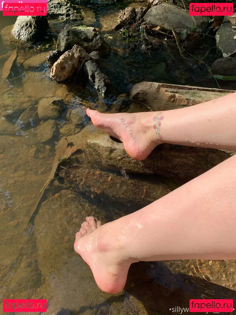 tinykittie Onlyfans Photo Gallery 