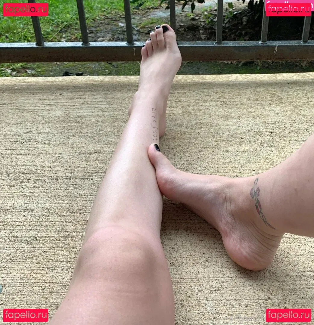 tinykittie Onlyfans Photo Gallery 