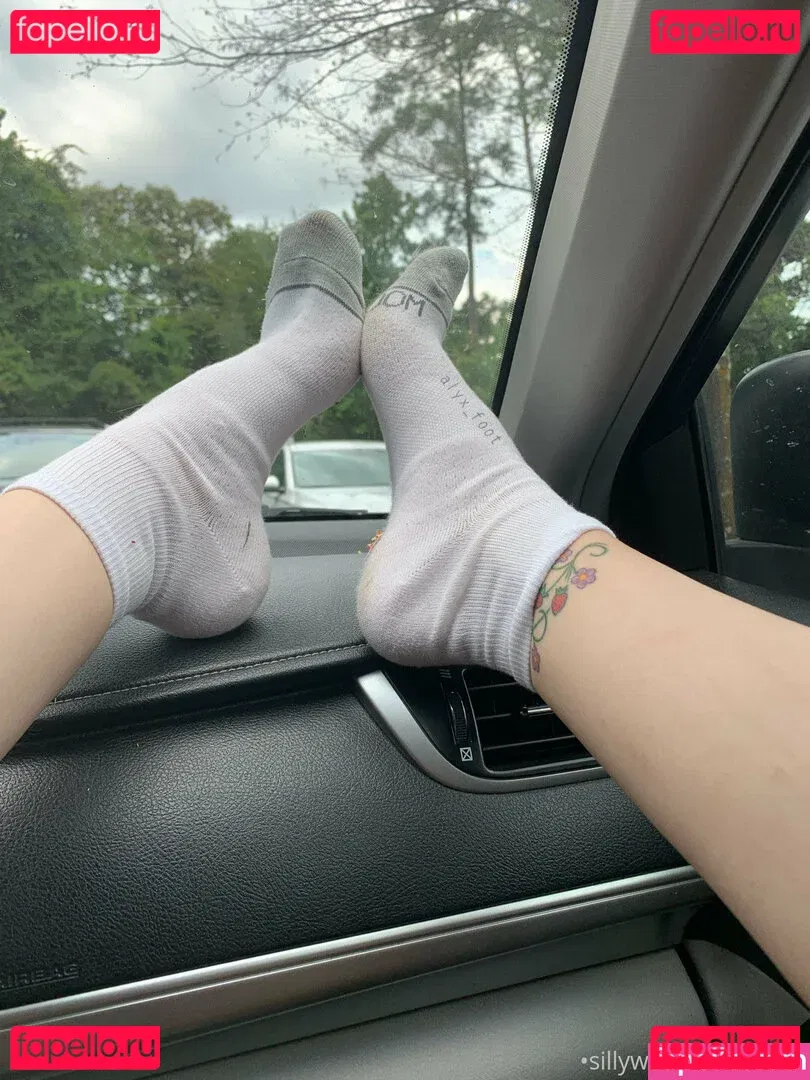 tinykittie Onlyfans Photo Gallery 