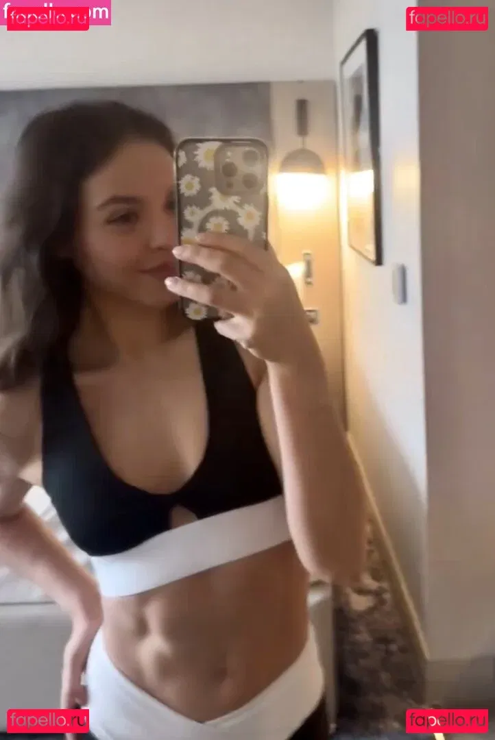 Vanessa Bauer Onlyfans Photo Gallery 