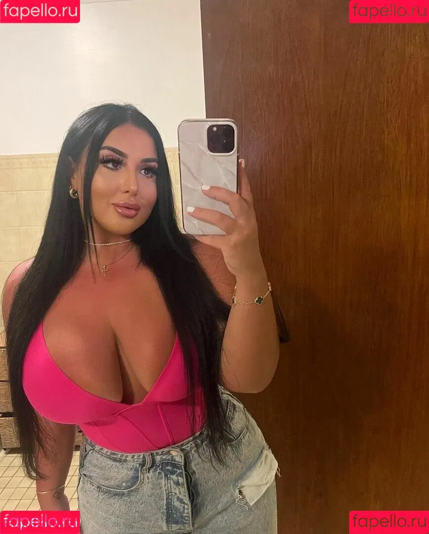 Maria Luisa Onlyfans Photo Gallery 
