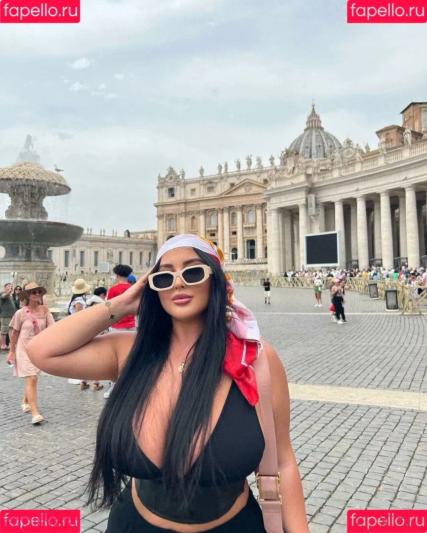 Maria Luisa Onlyfans Photo Gallery 