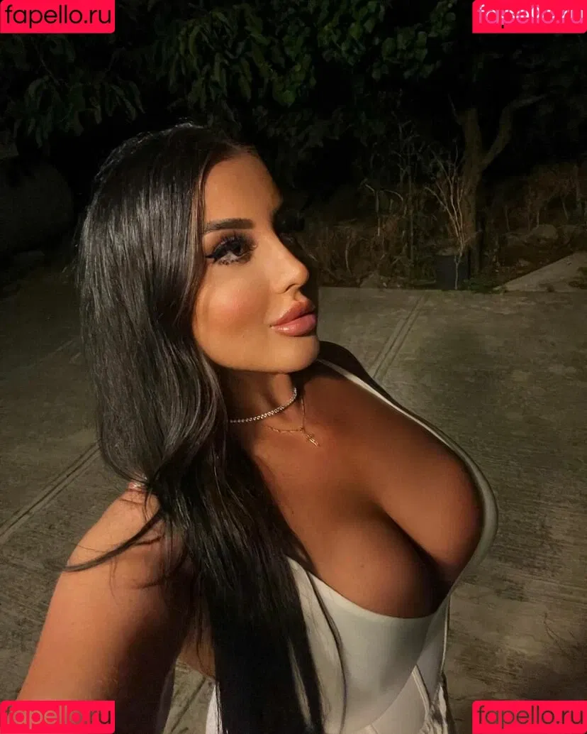 Maria Luisa Onlyfans Photo Gallery 