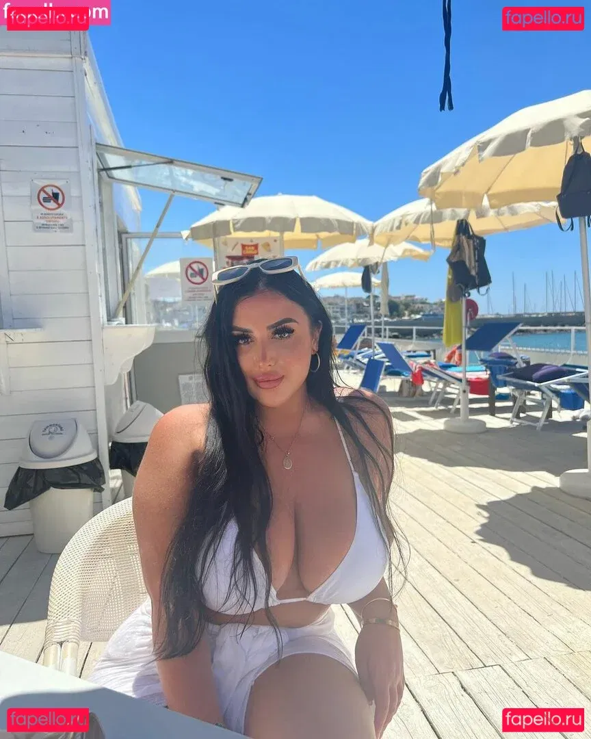 Maria Luisa Onlyfans Photo Gallery 