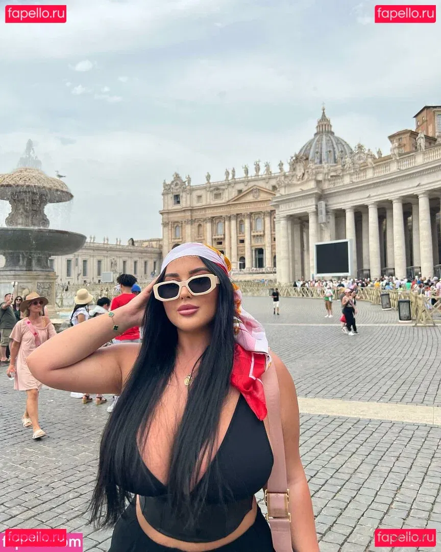 Maria Luisa Onlyfans Photo Gallery 