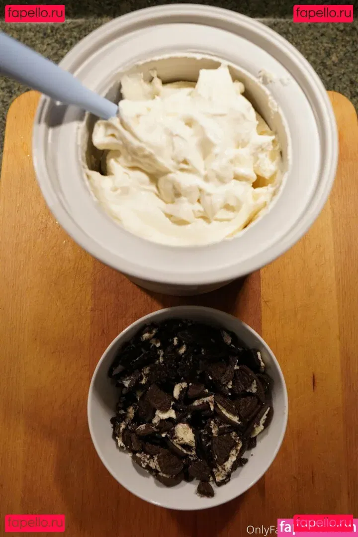 gutfuzz Onlyfans Photo Gallery 