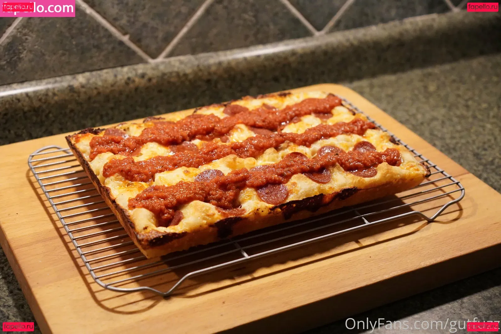 gutfuzz Onlyfans Photo Gallery 