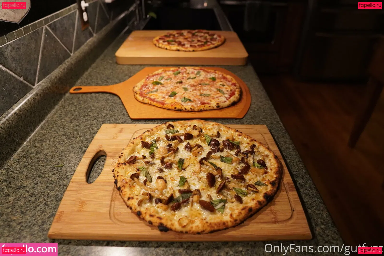 gutfuzz Onlyfans Photo Gallery 