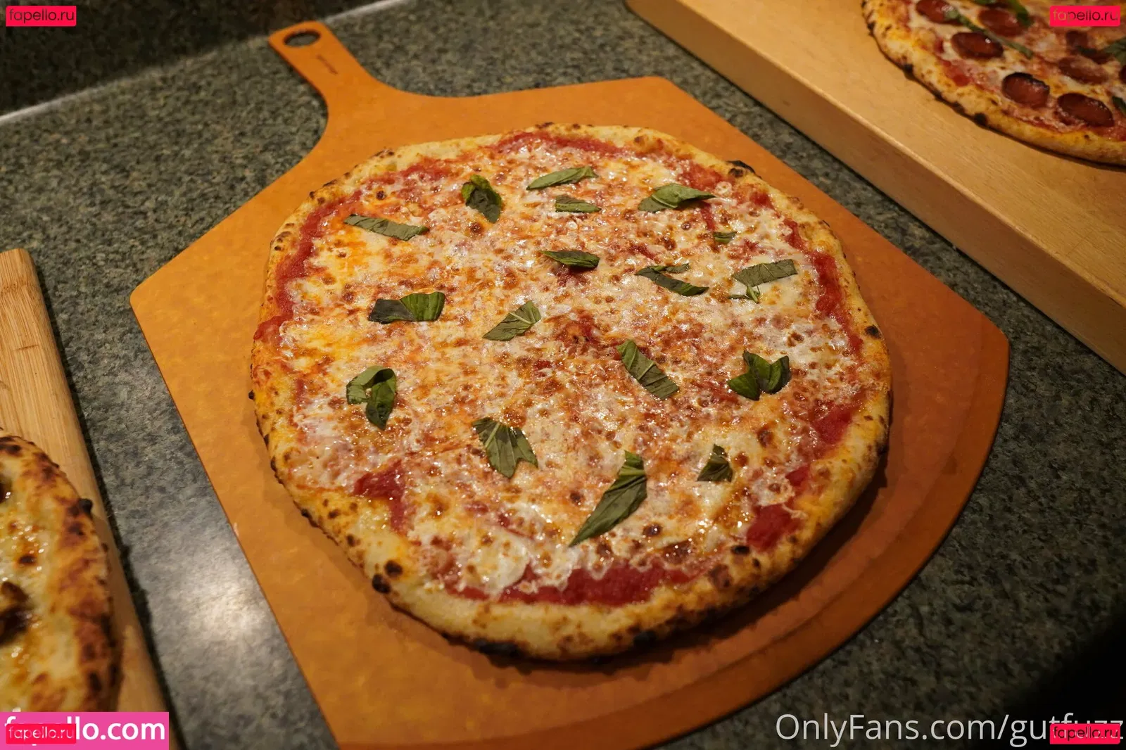 gutfuzz Onlyfans Photo Gallery 