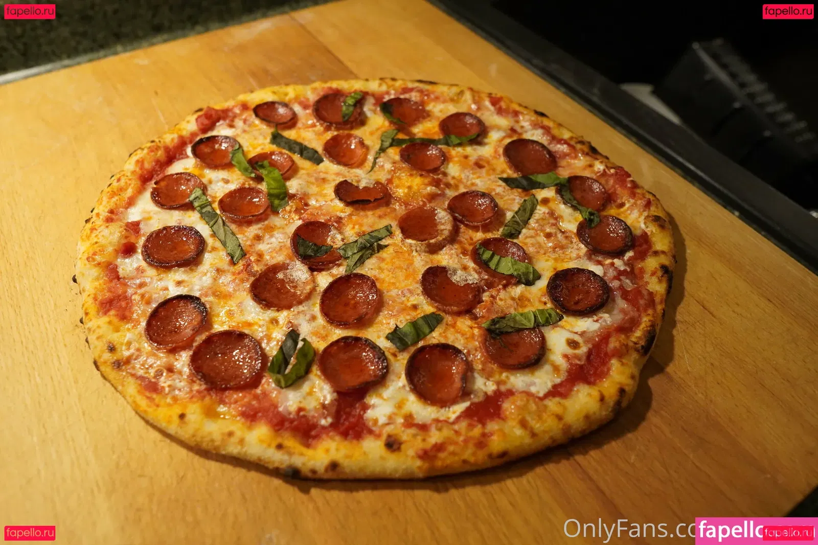 gutfuzz Onlyfans Photo Gallery 