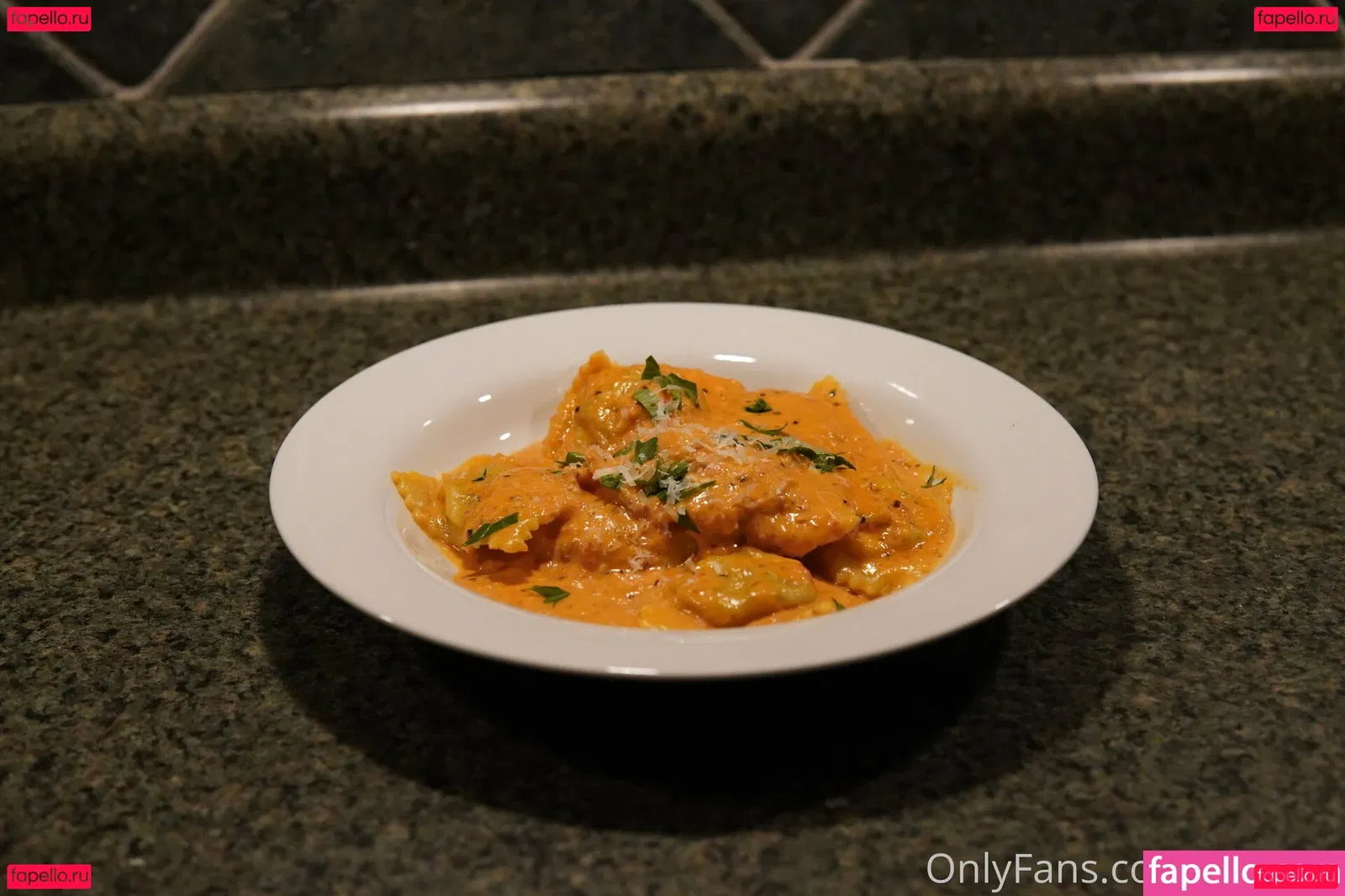 gutfuzz Onlyfans Photo Gallery 