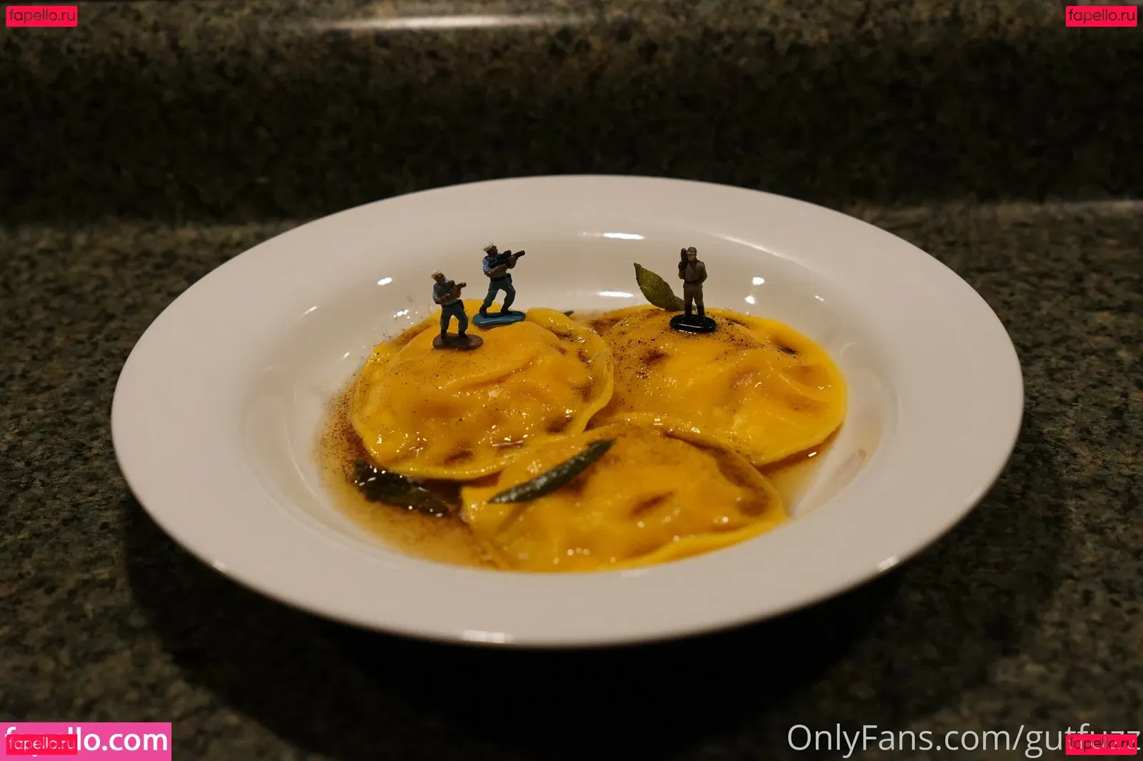 gutfuzz Onlyfans Photo Gallery 