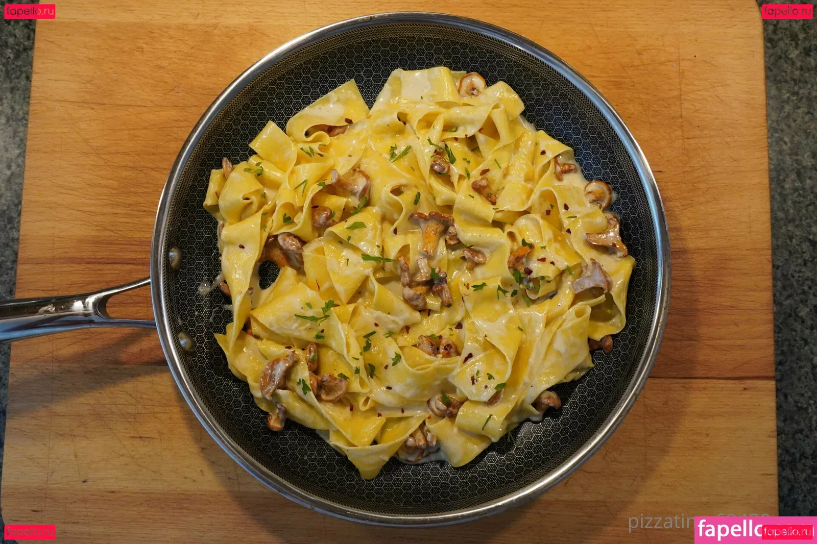 gutfuzz Onlyfans Photo Gallery 