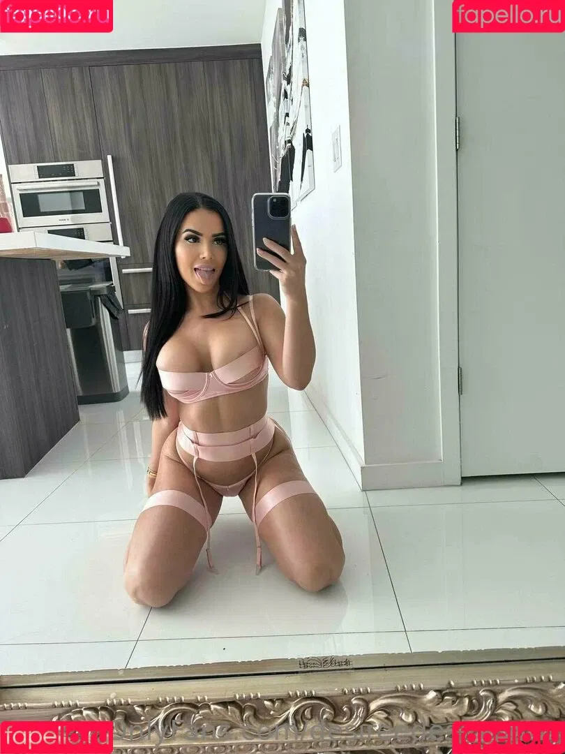 desireedesirexoxo Onlyfans Photo Gallery 