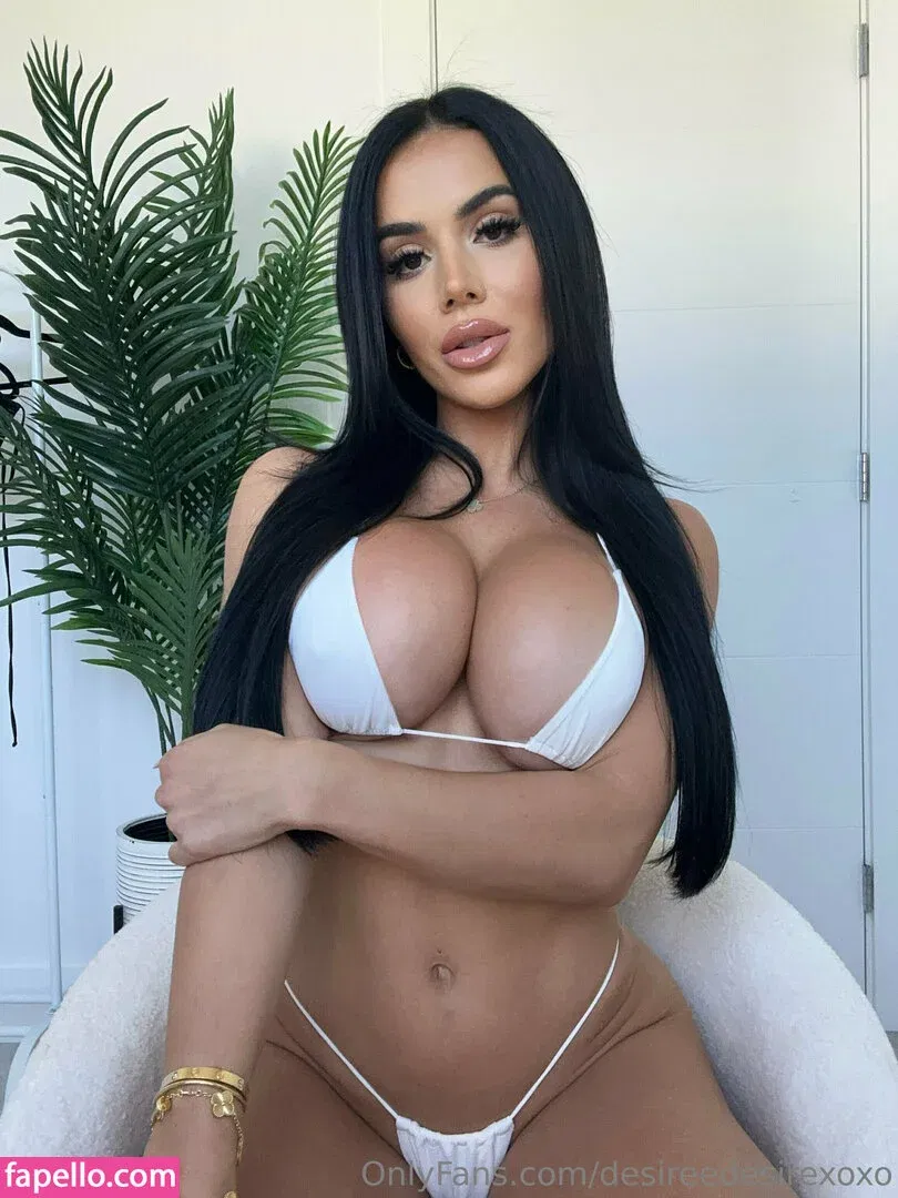 desireedesirexoxo Onlyfans Photo Gallery 