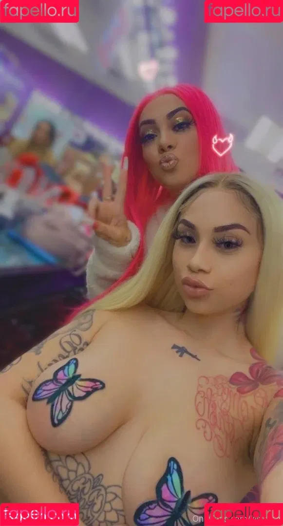 lillykash Onlyfans Photo Gallery 
