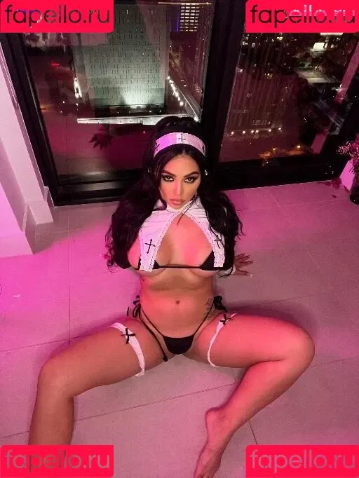 Exoticesmeralda Onlyfans Photo Gallery 