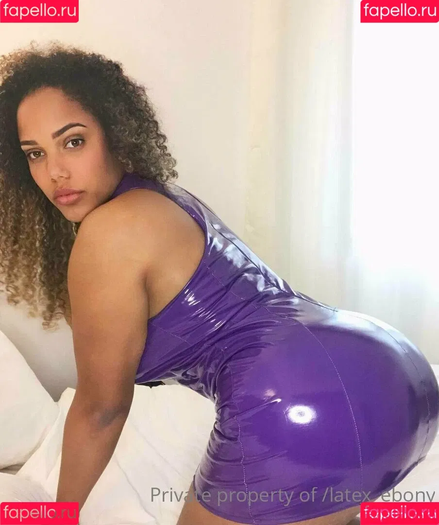 kixxy.vip Onlyfans Photo Gallery 