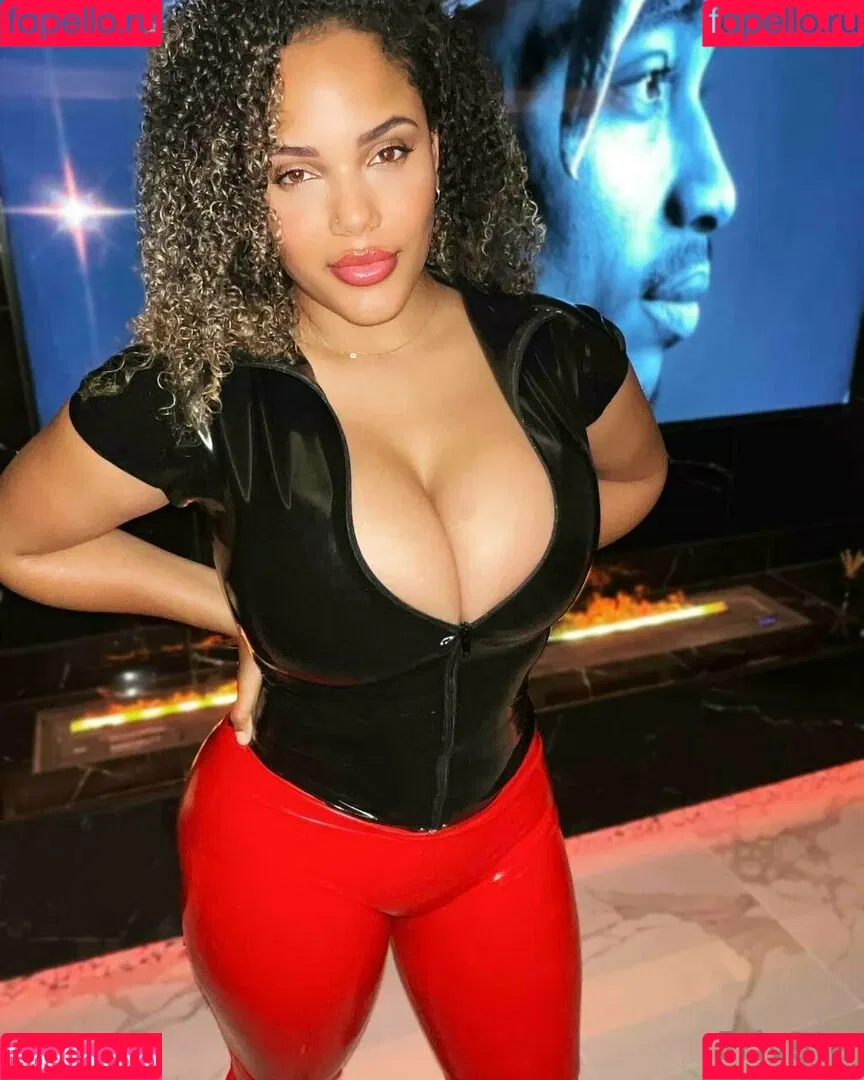 kixxy.vip Onlyfans Photo Gallery 