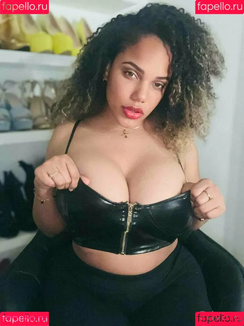 kixxy.vip Onlyfans Photo Gallery 